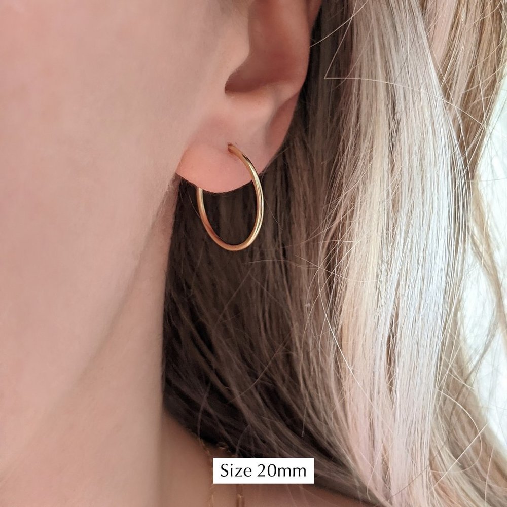 Essential Hoops Set - Picture 3 of 5